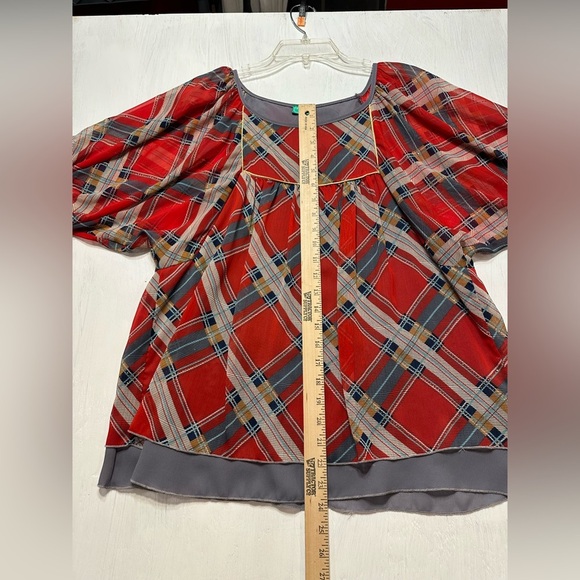 Freeway Women’s Plaid Sheer Blouse Red Gray Tie Sleeve Scoop Neck Size M USA - Picture 10 of 10